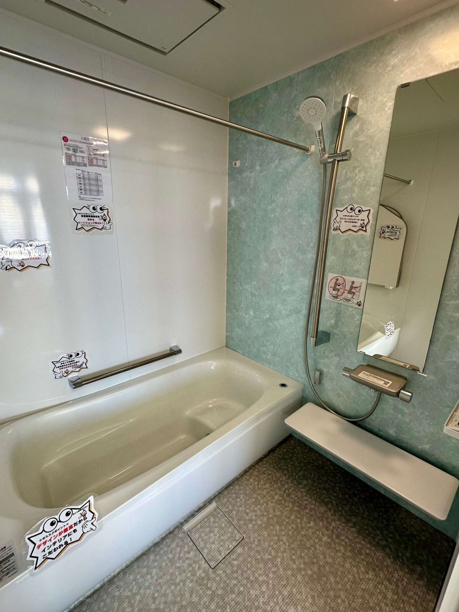 小山ショールーム　ユニットバス　サザナ　展示